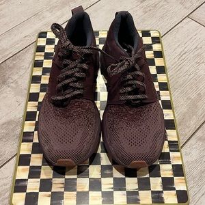 Aubergine Salomon Sneakers